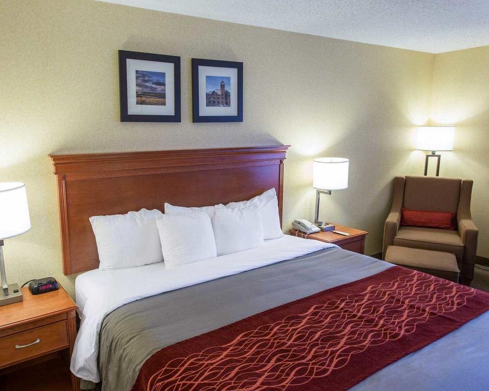 Comfort Inn & Suites Edgewood Exterior foto